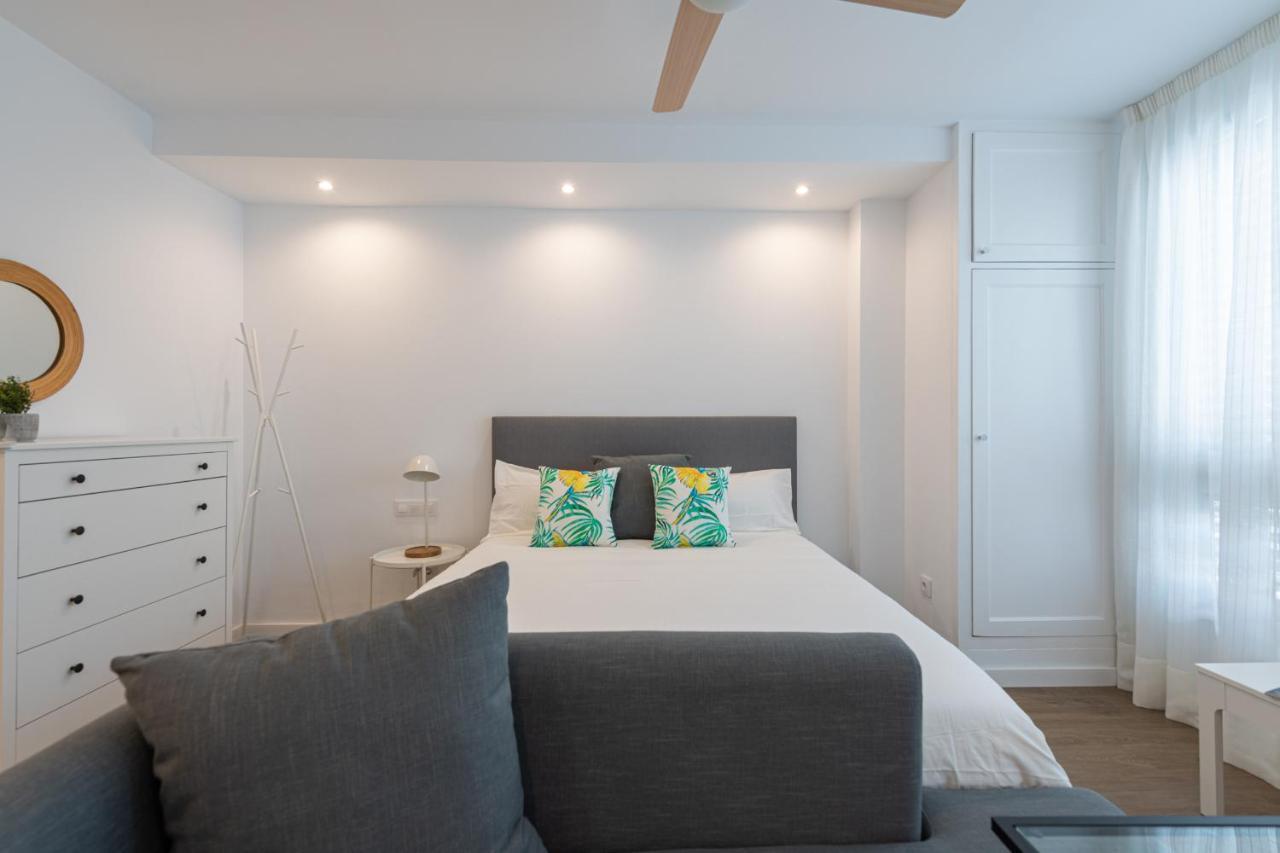 Homeforguest Moderno Estudio Junto A Las Canteras Las Palmas de Gran Canaria Exterior photo